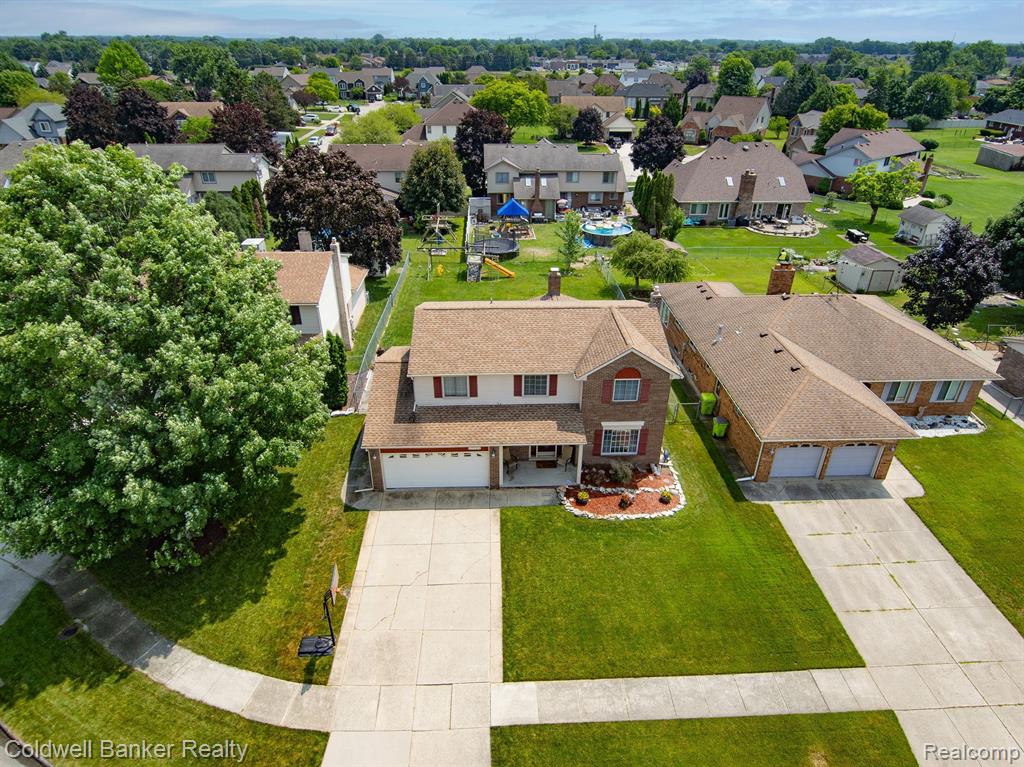 47134 Rosemary Road Macomb, MI 48044 - Photo 3 of 29