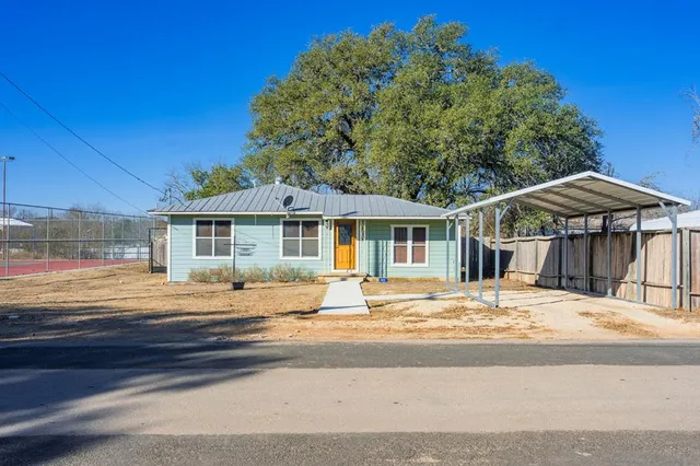 $198,000 | 130 Avenue A Center Point, Center Point, TX 78010