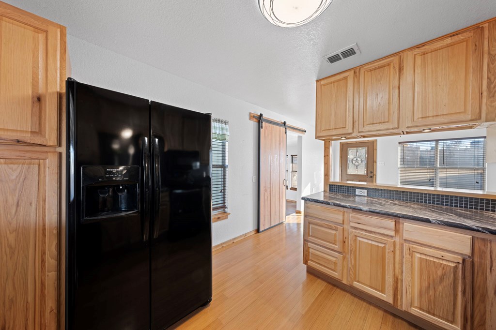 130 Avenue A Center Point Center Point, TX 78010 - Photo 11 of 28