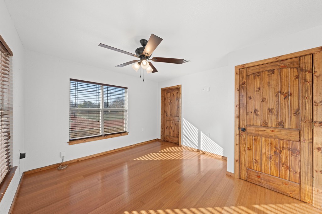 130 Avenue A Center Point Center Point, TX 78010 - Photo 15 of 28