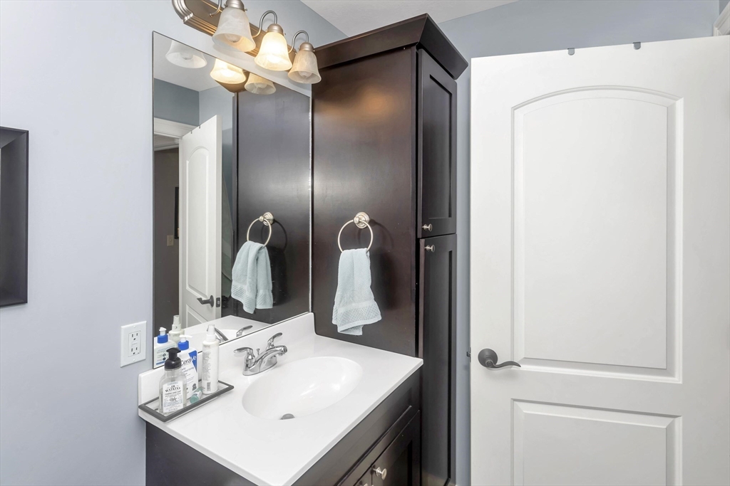 59 Beech Hill Road, Unit 59 West Springfield, MA 01089 - Photo 13 of 20