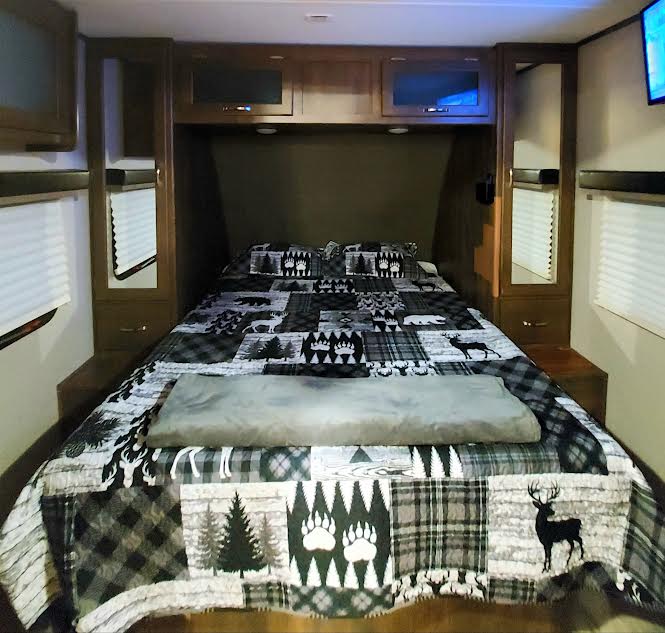 20202 McShepherd Road Georgetown, TX 78626 - Photo 31 of 40 View of bedroom