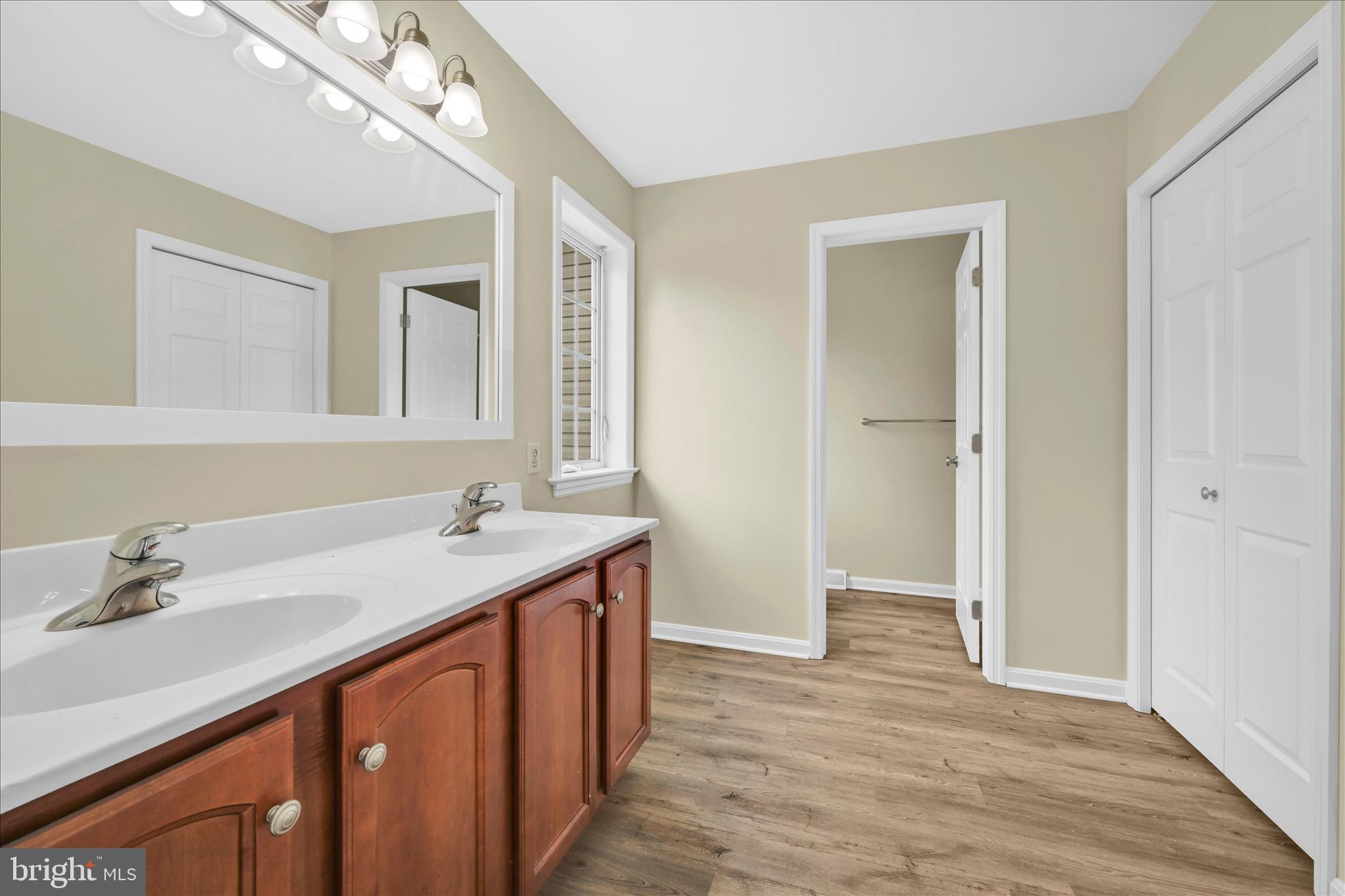 640 Courthouse Circle Lititz, PA 17543 - Photo 18 of 30 Bathroom