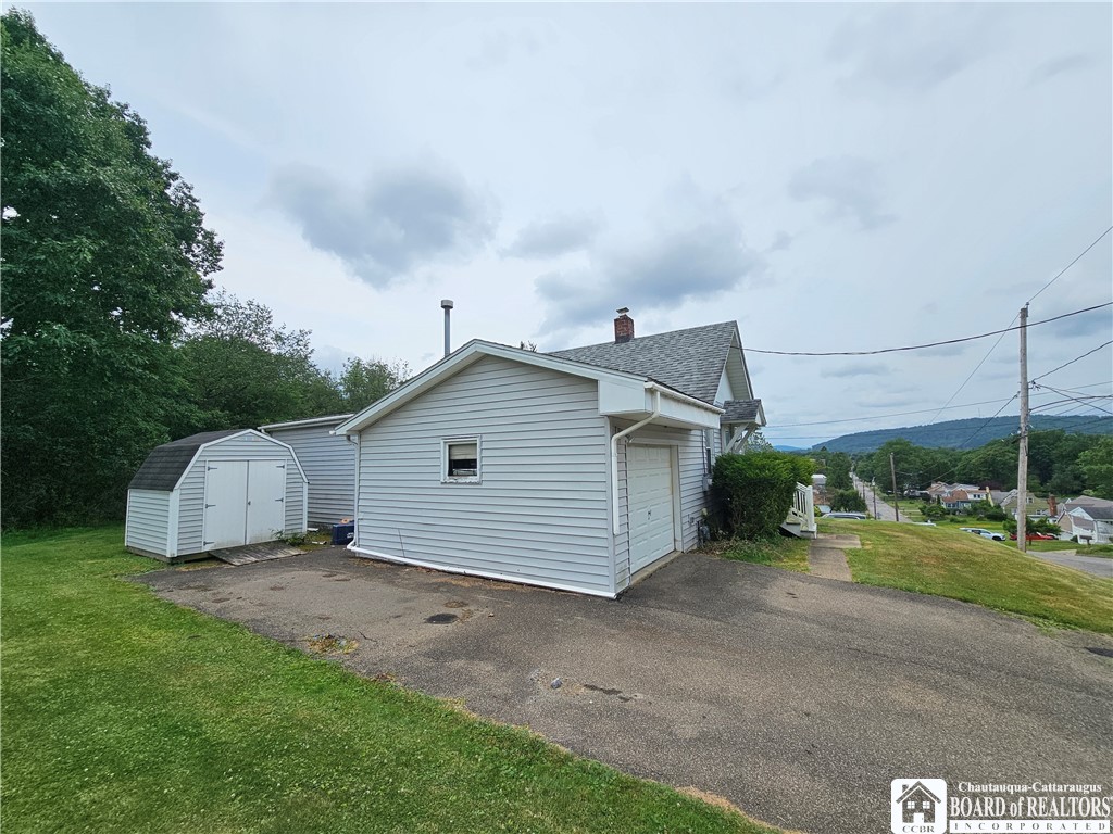 272 Hamilton Avenue Olean, NY 14760 - Photo 3 of 29