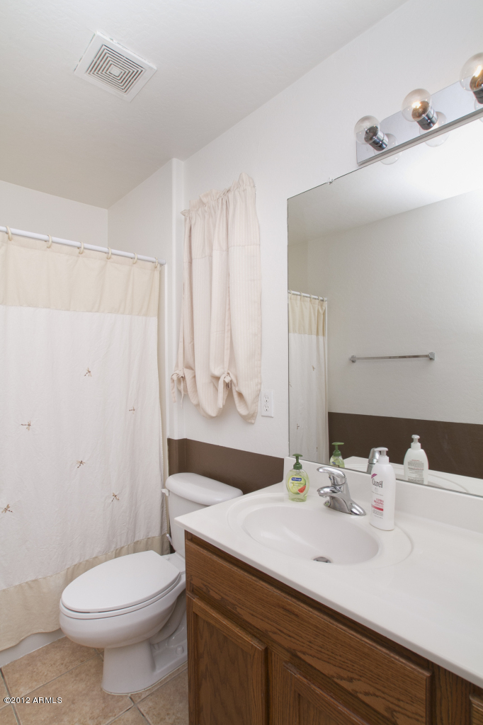 17762 West Hearn Road Surprise, AZ 85388 - Photo 17 of 17 2nd Bath