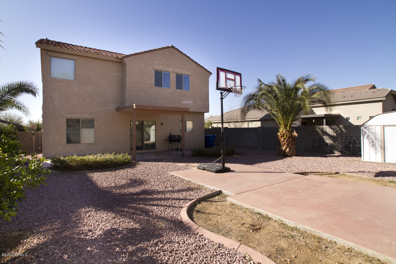 17762 West Hearn Road Surprise, AZ 85388 - Photo 6 of 17 Backyard