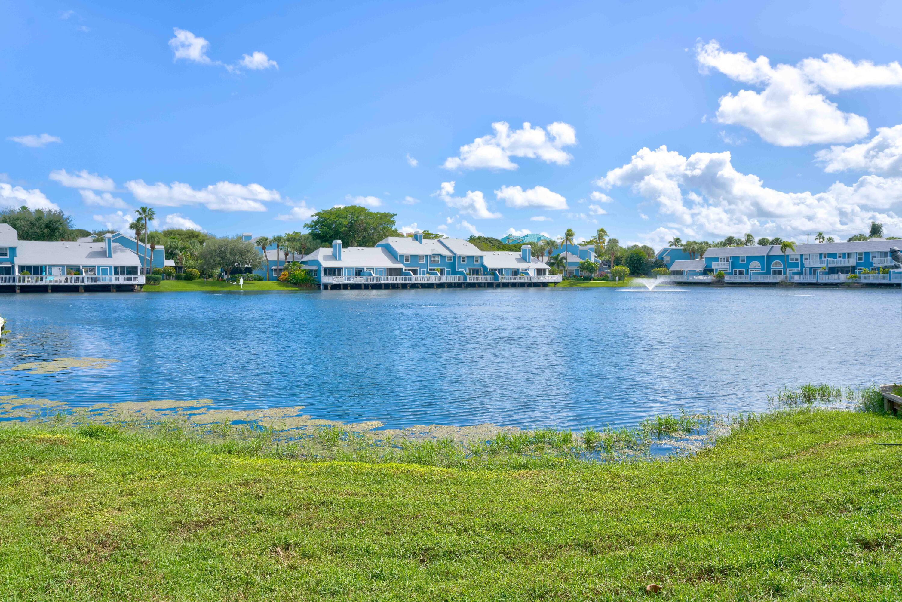 1221 Ocean Dunes Circle Jupiter, FL 33477 - Photo 4 of 42 06__mlp7732_3_4