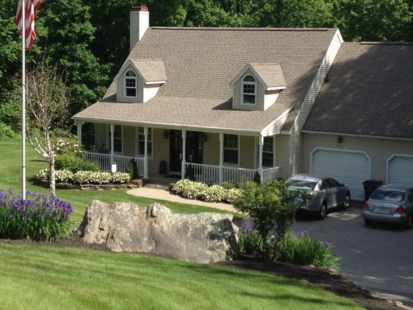 381 S Road Hampden, MA 01036 - Photo 1 of 28