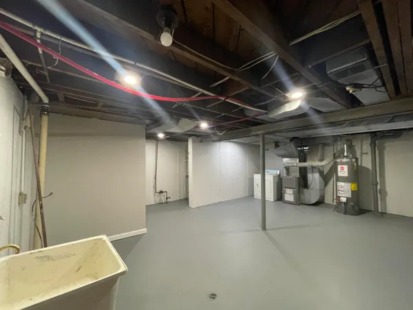 $1,525 | 18943 Greydale Avenue, Detroit, MI 48219