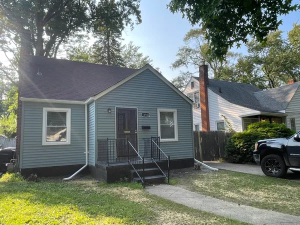 $1,525 | 18943 Greydale Avenue, Detroit, MI 48219