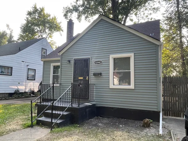 $1,525 | 18943 Greydale Avenue, Detroit, MI 48219