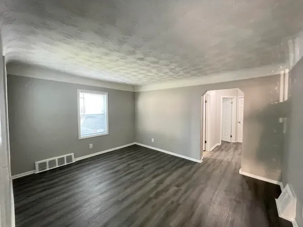 $1,525 | 18943 Greydale Avenue, Detroit, MI 48219