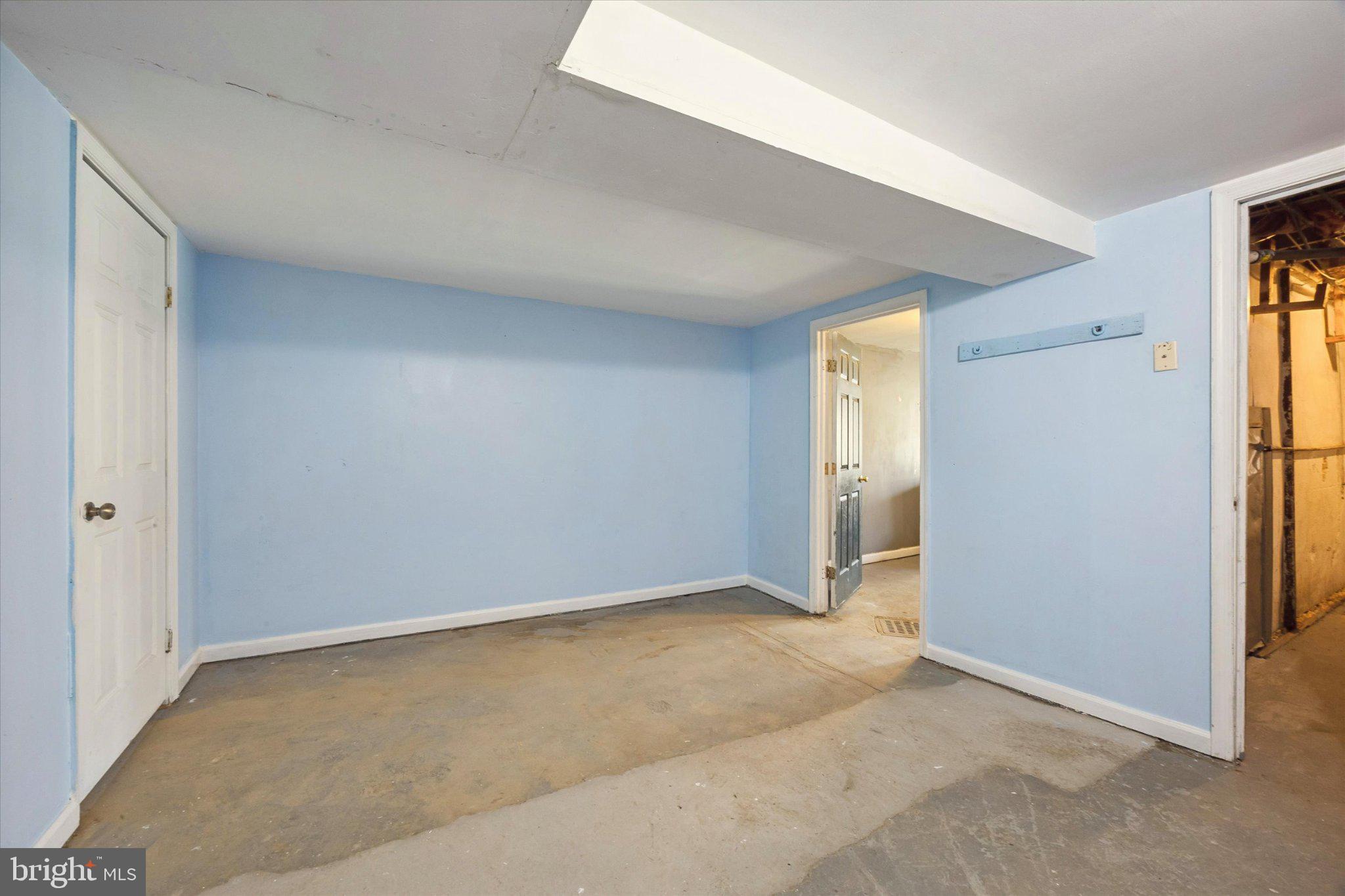 54 Springton Road Upper Darby, PA 19082 - Photo 19 of 25 Gallery Image 19