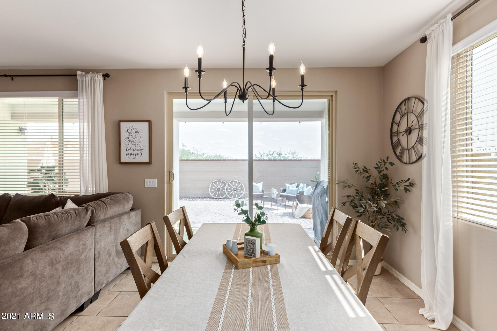 20933 West Almeria Road Buckeye, AZ 85396 - Photo 9 of 25 0011-11 - Almeria