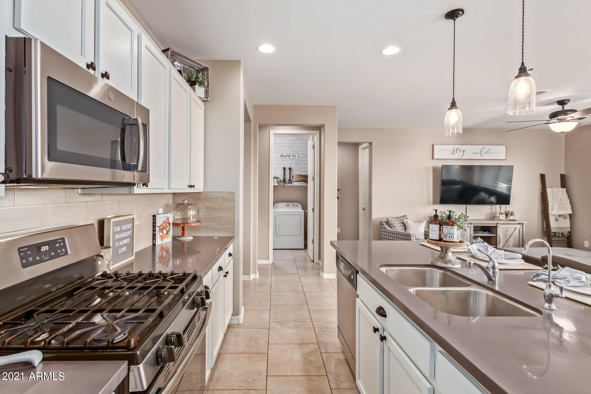 20933 West Almeria Road Buckeye, AZ 85396 - Photo 10 of 25 0013-13 - Almeria