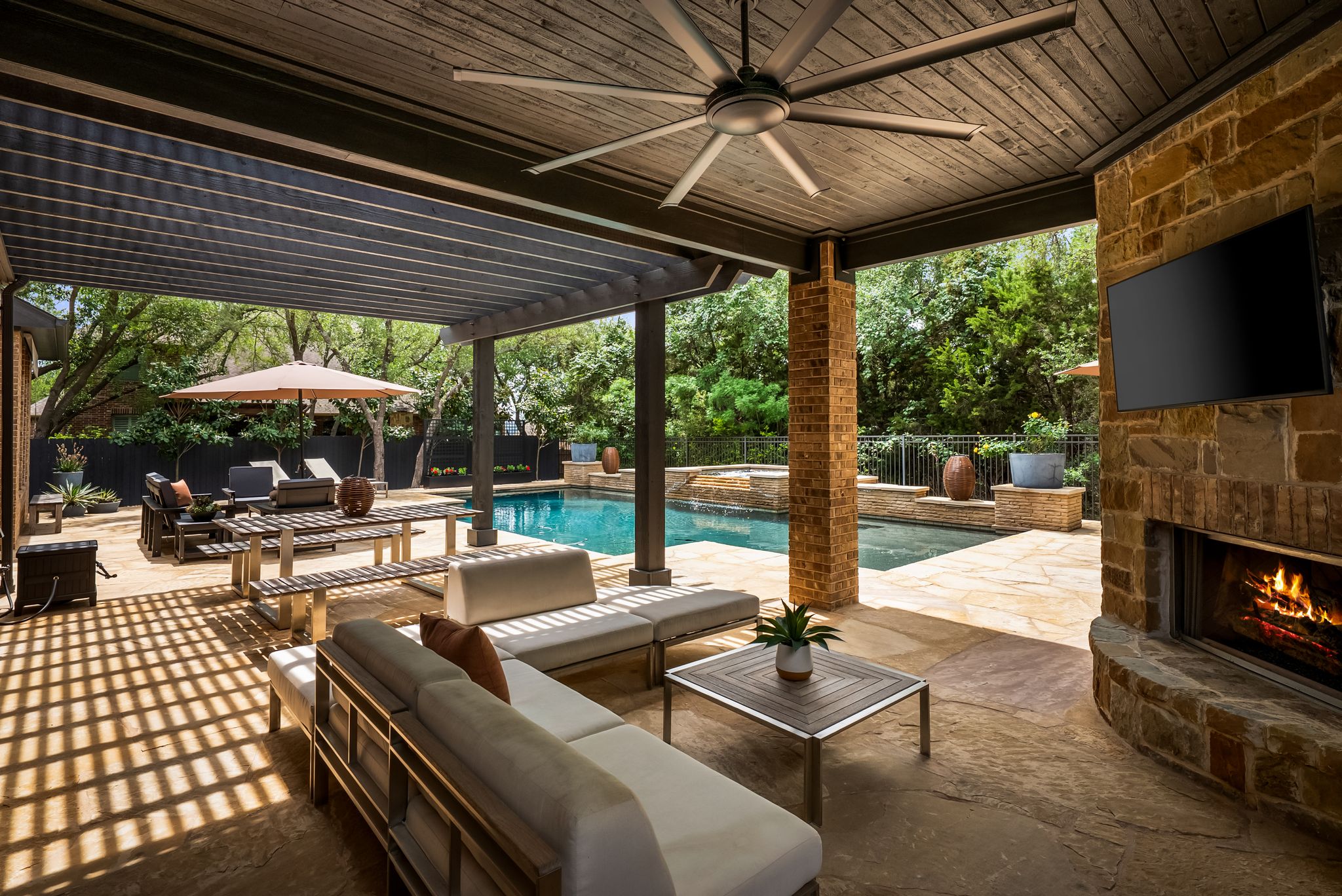 208 SANTALUZ Lane Austin, TX 78732 - Photo 31 of 40