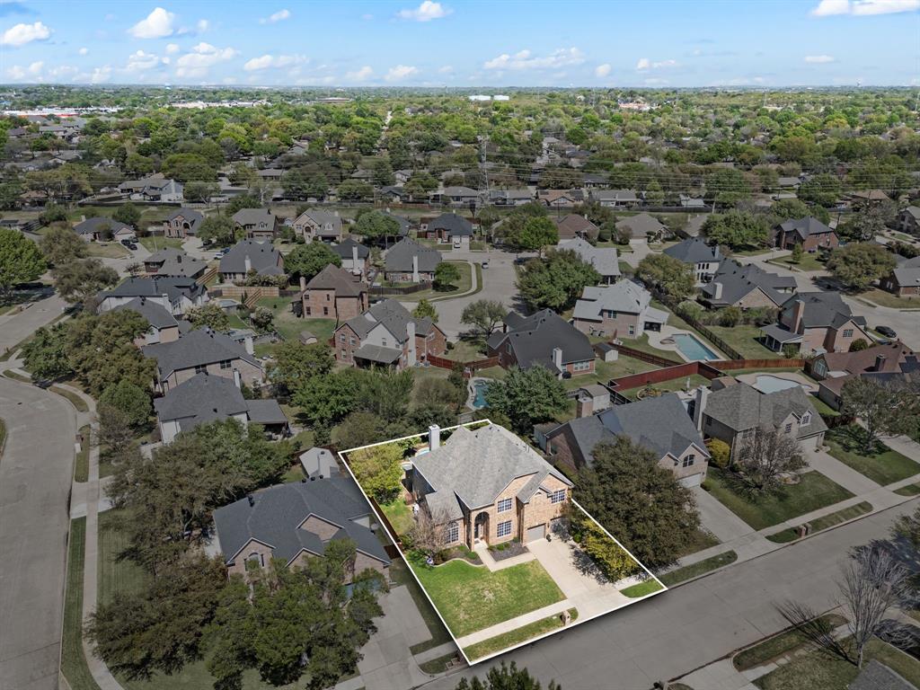 417 Shade Tree Circle Hurst, TX 76054 - Photo 2 of 39