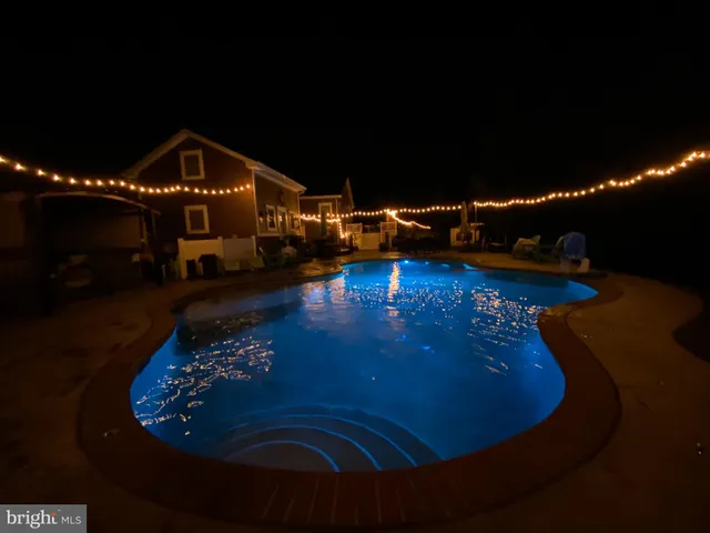 $1,200,000 | 836 Sweet Birch Drive, Middletown, DE 19709