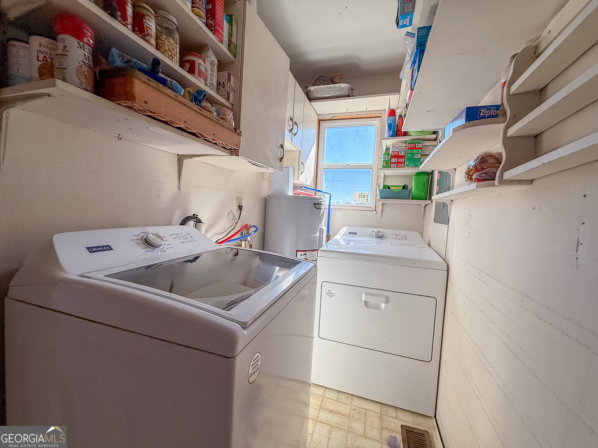 162 College Street Parrott, GA 39877 - Photo 21 of 30 a utility room with dryer and washer