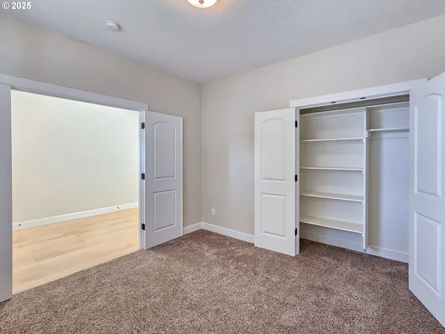 $669,900 | 37287 American Street, Sandy, OR 97055