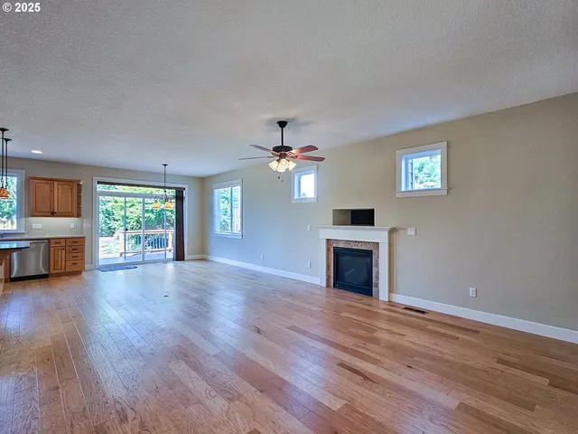 $669,900 | 37287 American Street, Sandy, OR 97055