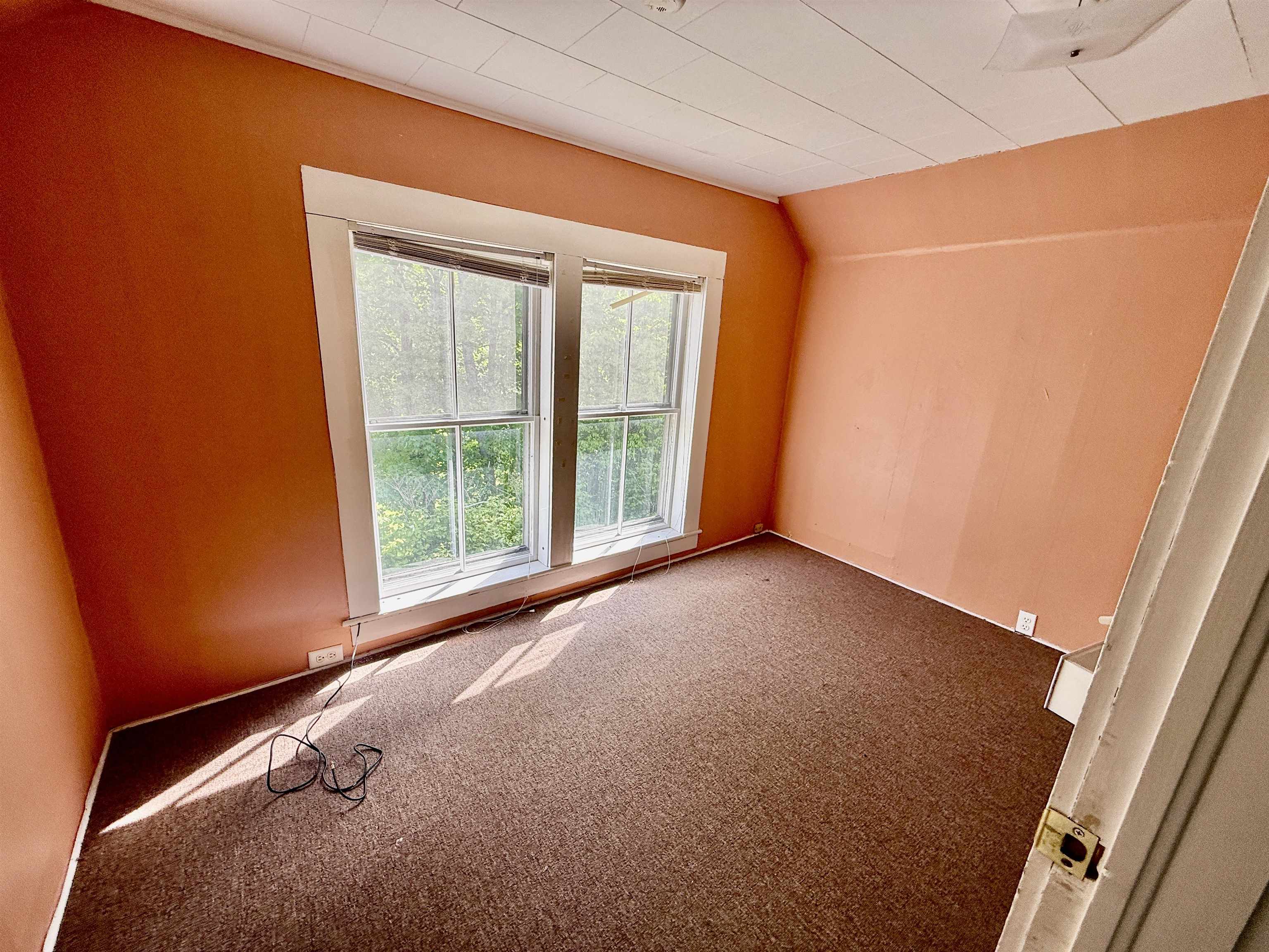 56 Maple Street Morristown, VT 05661 - Photo 23 of 41
