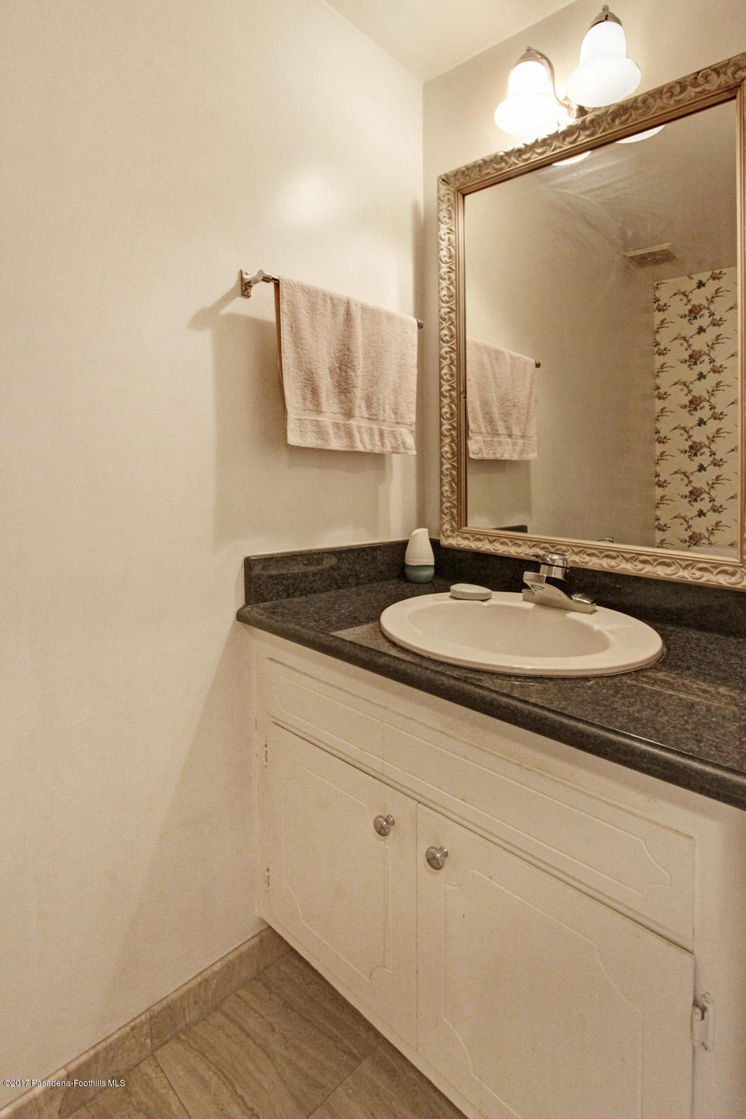 1626 Virden Drive Glendale, CA 91208 - Photo 12 of 26 1626 Virden Drive Glendale MLS-14