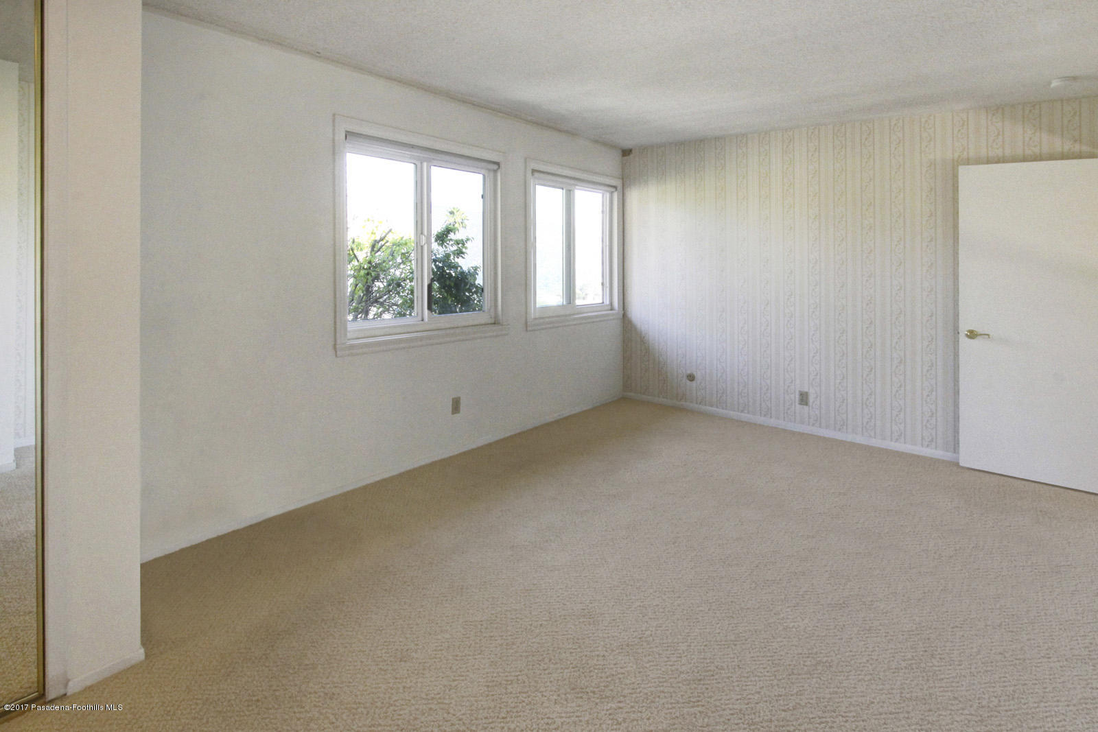 1626 Virden Drive Glendale, CA 91208 - Photo 14 of 26 1626 Virden Drive Glendale MLS-16