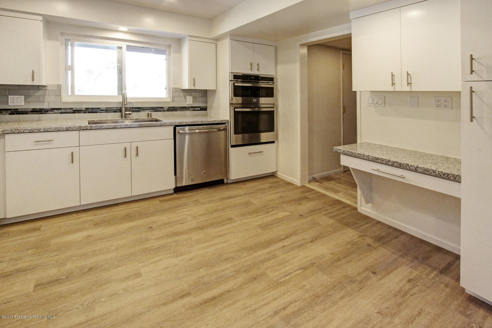 1626 Virden Drive Glendale, CA 91208 - Photo 9 of 26 1626 Virden Drive Glendale MLS-10