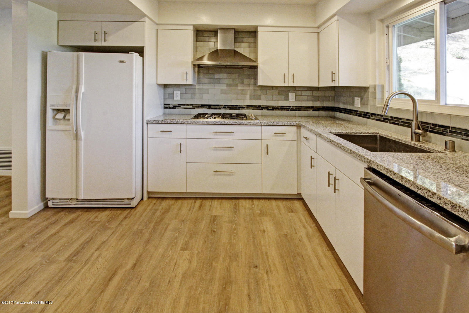 1626 Virden Drive Glendale, CA 91208 - Photo 10 of 26 1626 Virden Drive Glendale MLS-11