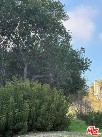 $3,400 | 777 El Medio Avenue, Pacific Palisades, CA 90272