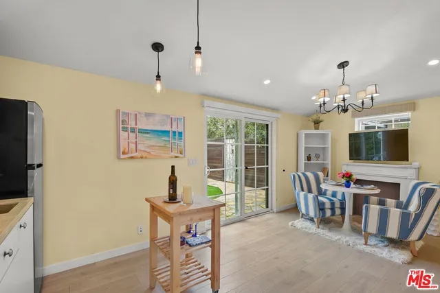 $3,400 | 777 El Medio Avenue, Pacific Palisades, CA 90272