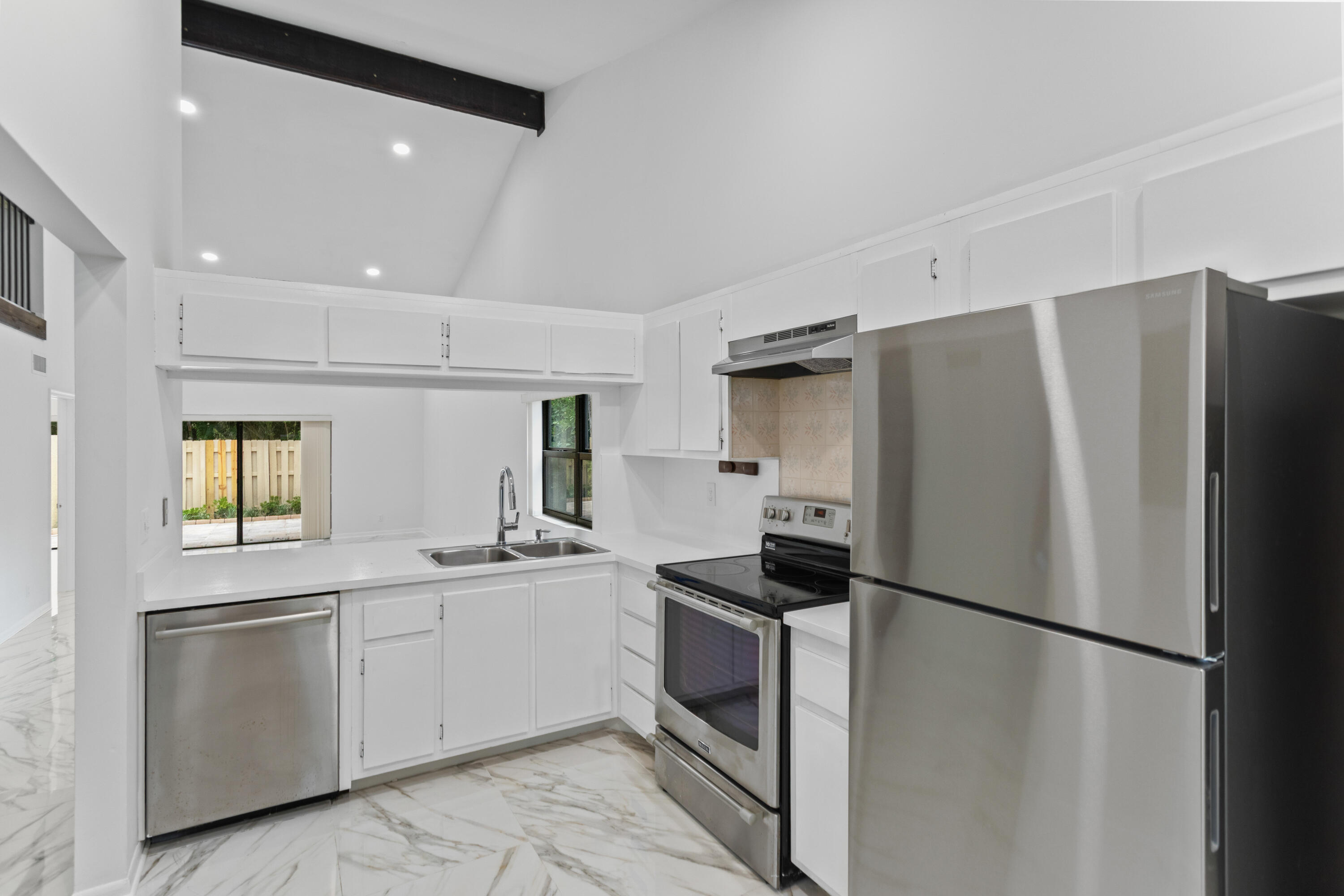 1400 Northwest 9th Avenue, Unit B14 Boca Raton, FL 33486 - Photo 11 of 34 585A7452