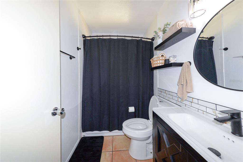 9215 Kingston Road Bradenton, FL 34210 - Photo 20 of 32