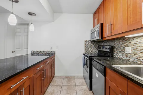 $215,000 | 7685 Northcross Drive, Unit 1121, Austin, TX 78757