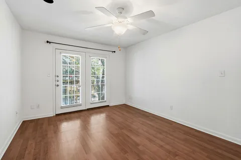 $215,000 | 7685 Northcross Drive, Unit 1121, Austin, TX 78757