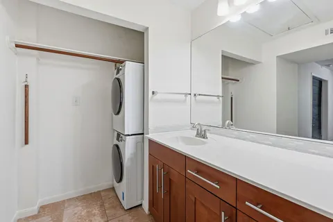 $215,000 | 7685 Northcross Drive, Unit 1121, Austin, TX 78757