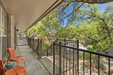 $215,000 | 7685 Northcross Drive, Unit 1121, Austin, TX 78757