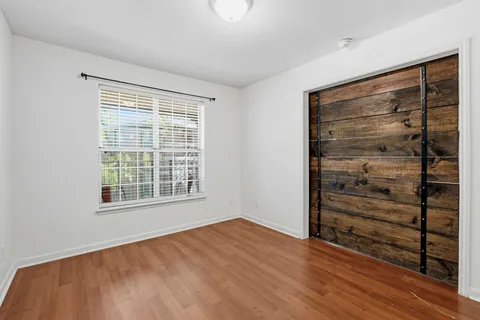 $215,000 | 7685 Northcross Drive, Unit 1121, Austin, TX 78757