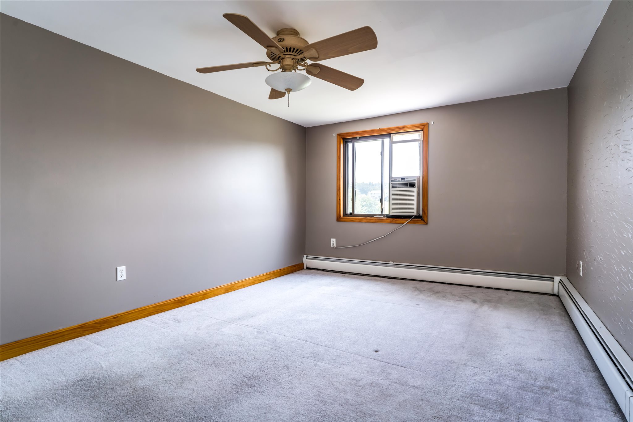 9 Boyd Road, Unit 35 Londonderry, NH 03053 - Photo 14 of 24 Gallery Image 14