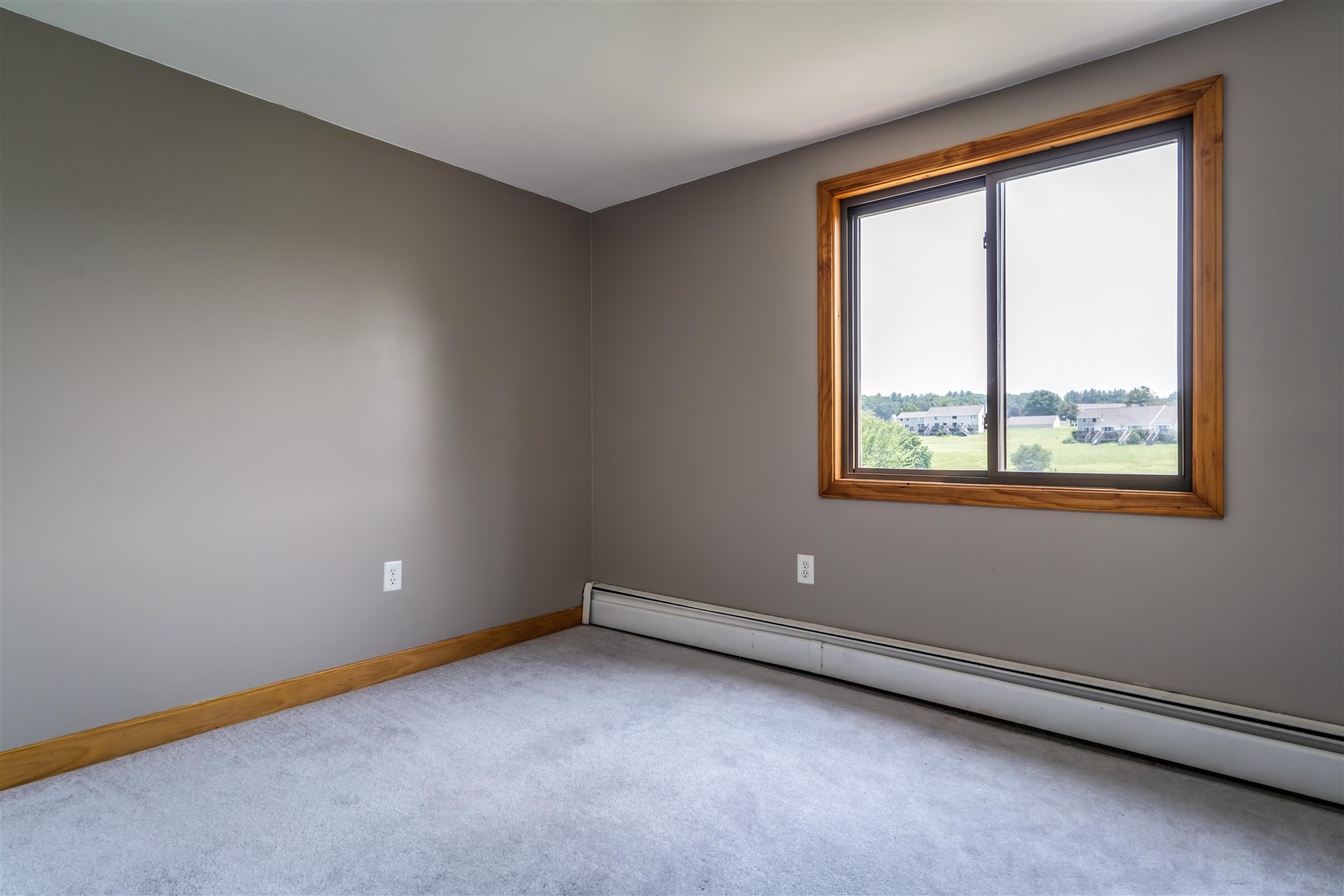 9 Boyd Road, Unit 35 Londonderry, NH 03053 - Photo 17 of 24 Gallery Image 17