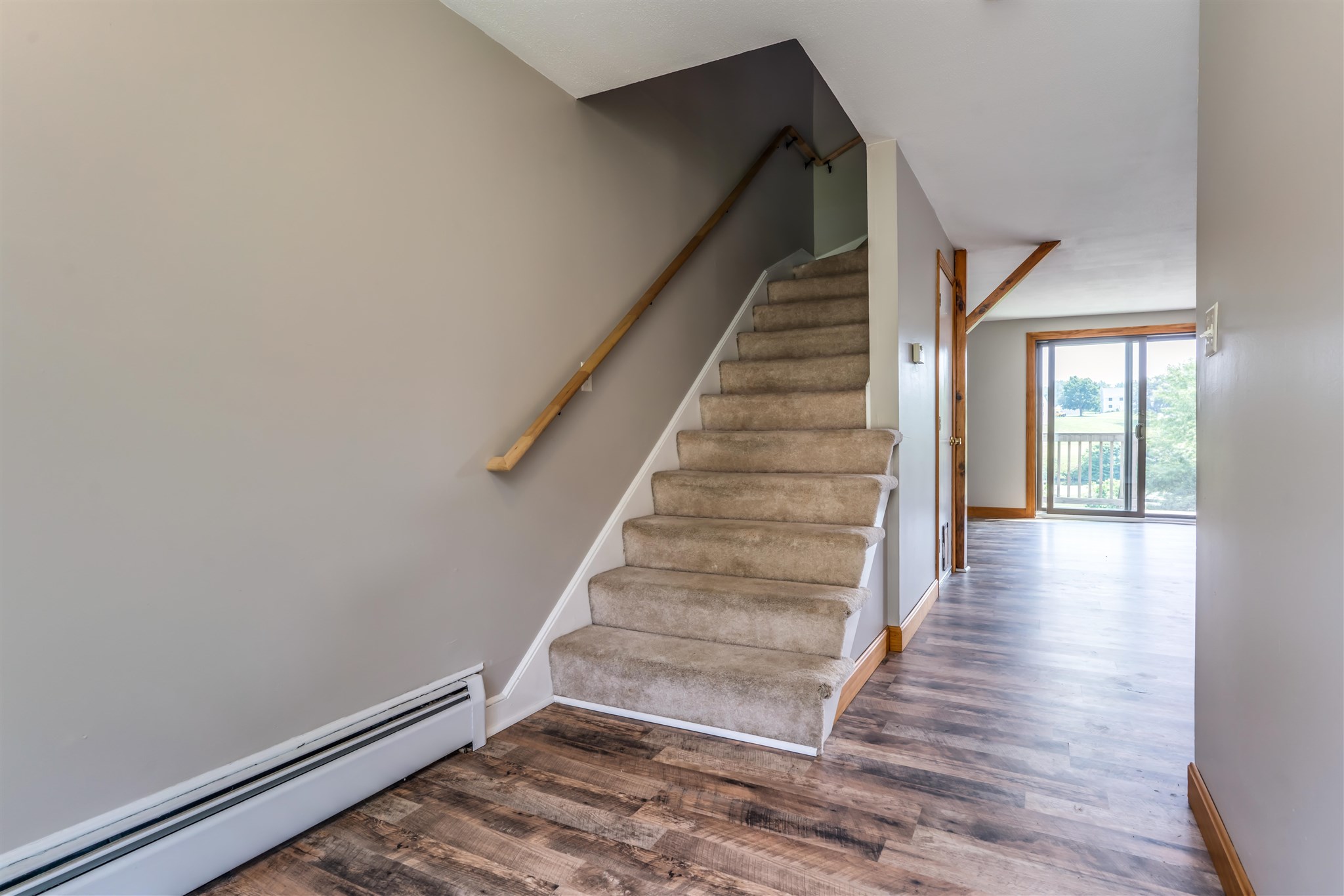 9 Boyd Road, Unit 35 Londonderry, NH 03053 - Photo 4 of 24 Gallery Image 4