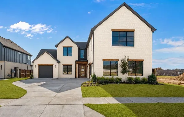 $1,170,000 | 8424 Witt Street, North Richland Hills, TX 76182