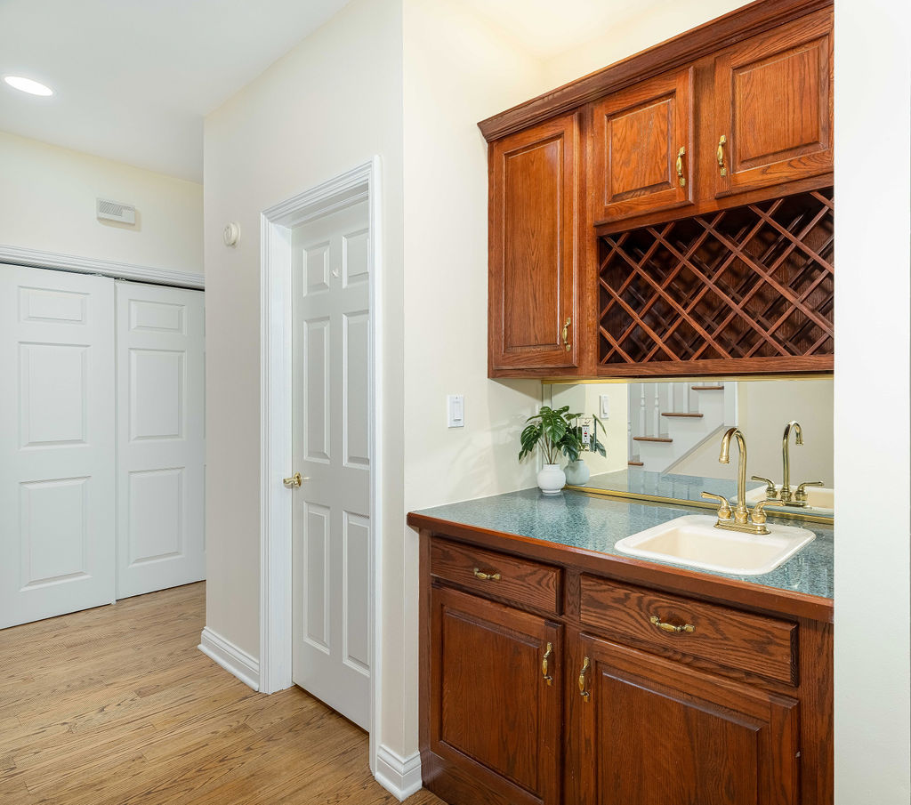 3208 Buried Oak Drive Crete, IL 60417 - Photo 12 of 26 a bathroom with a sink and a mirror