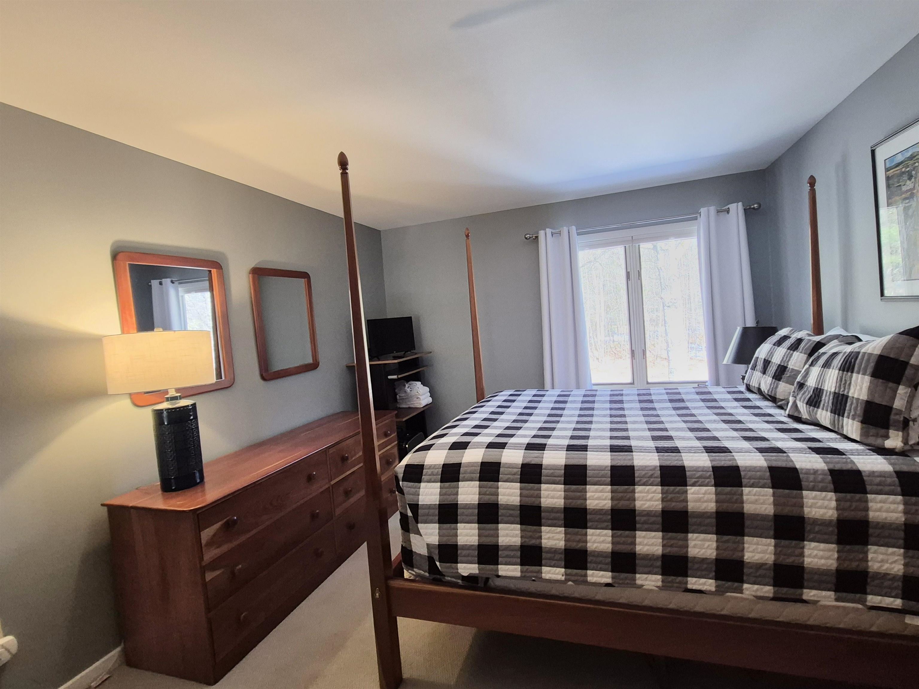 31 Christmas Tree Road, Unit #24 Warren, VT 05674 - Photo 12 of 18 Gallery Image 12