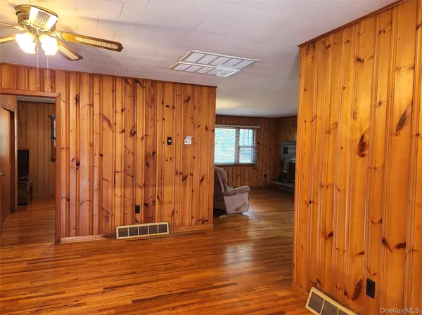 $319,000 | 107 East Thompson Place, Smallwood, NY 12778