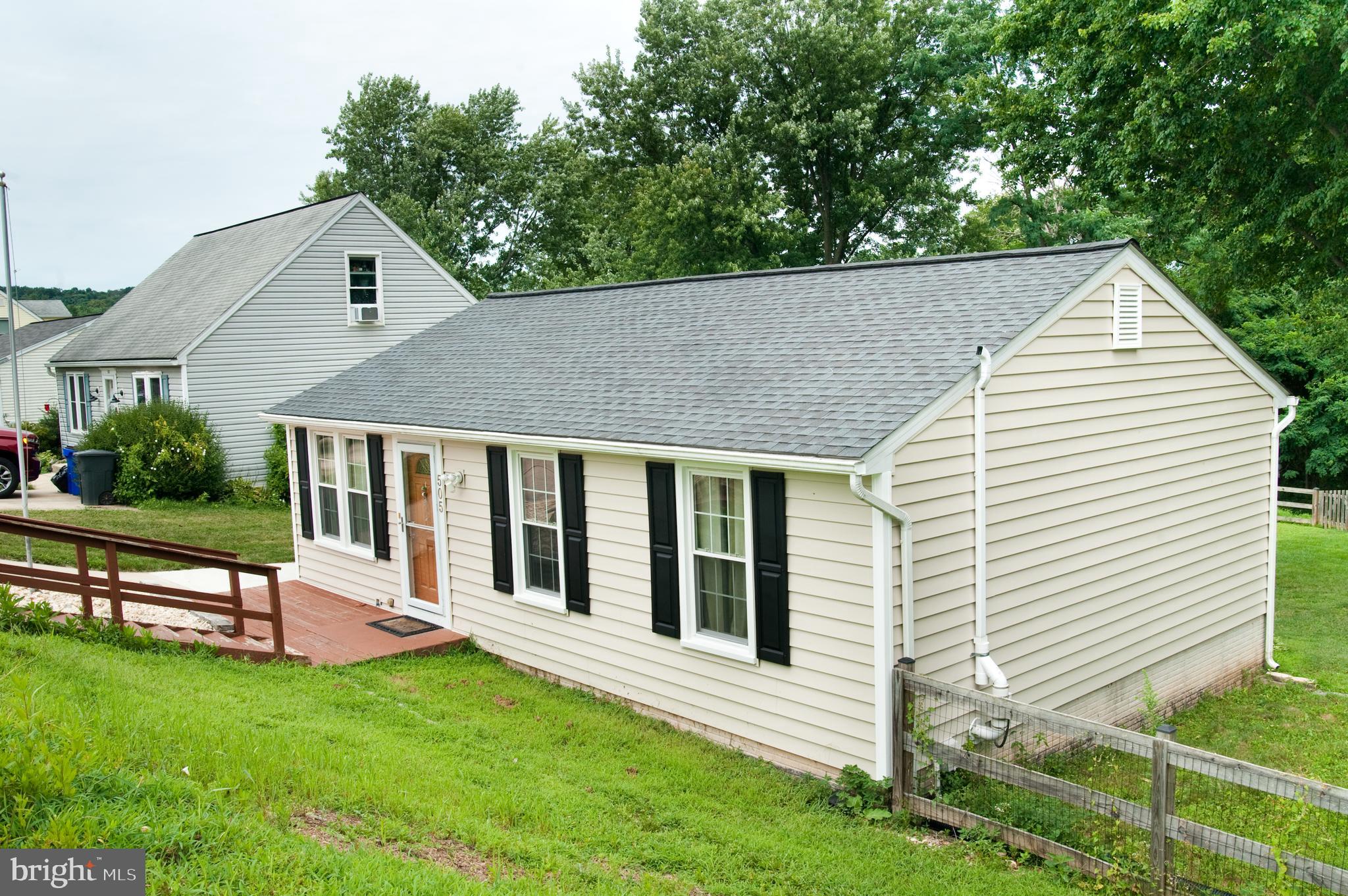 505 Northview Road Mount Airy, MD 21771 - Photo 4 of 43 Gallery Image 4