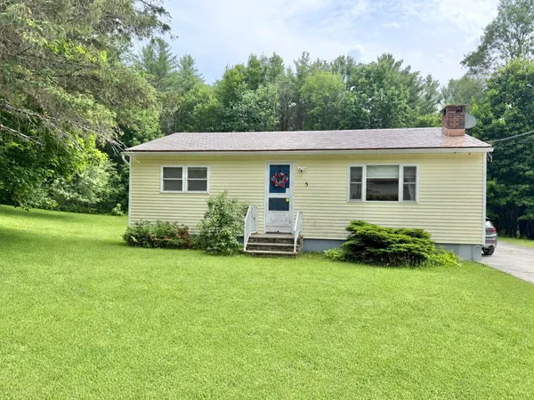 $290,000 | 5 Boulder Avenue, Paris, ME 04281