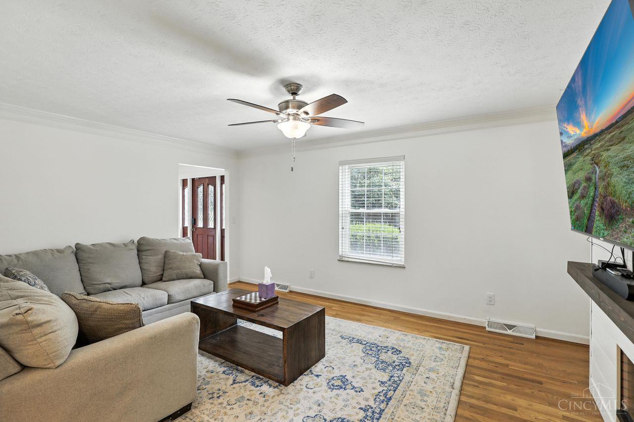 7392 Hunley Road Cincinnati, OH 45244 - Photo 6 of 33 Gallery Image 6