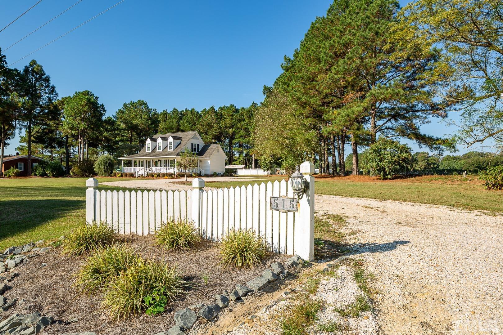 515 Lassiter Road Newton Grove, NC 28366 - Photo 2 of 29